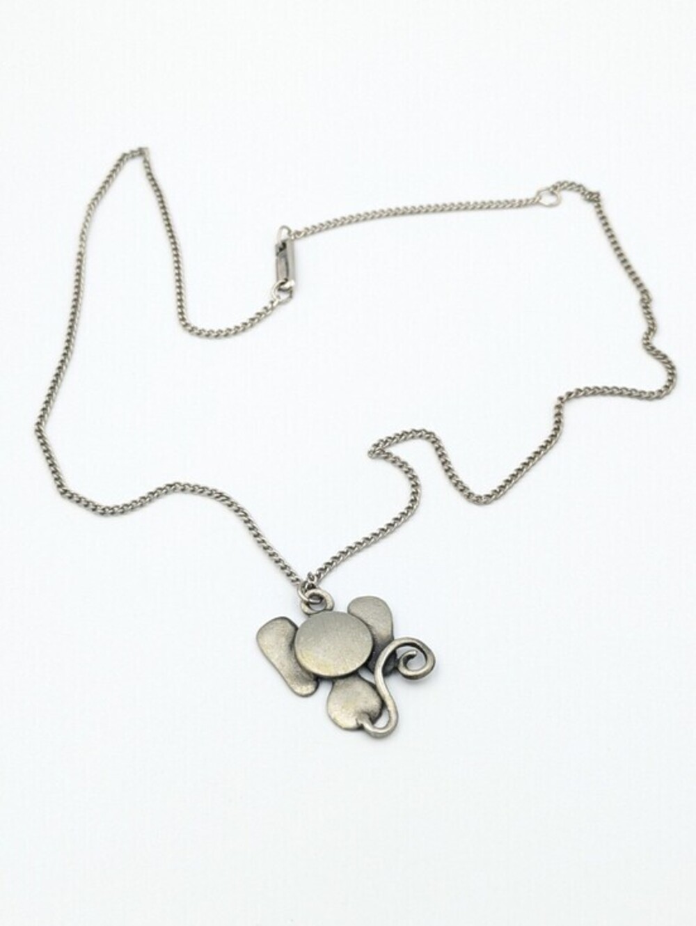 Vintage signed Celebrity pewter mouse back chain necklace